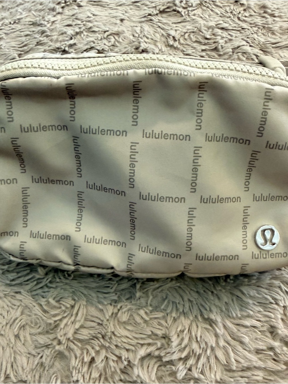 lululemon athletica Everywhere Belt Bag 1L Beige with Logo & Silver Emblem